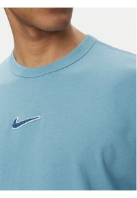 Nike T-Shirt FV7726 464 Niebieski Regular Fit. Kolor: niebieski. Materiał: bawełna #5