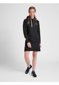 Damska bluza z kapturem Hummel dress. Typ kołnierza: kaptur. Kolor: czarny. Sport: piłka ręczna