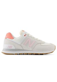 Buty damskie New Balance WL574IPK – beżowe. Kolor: beżowy. Materiał: guma, zamsz. Szerokość cholewki: normalna. Model: New Balance 574