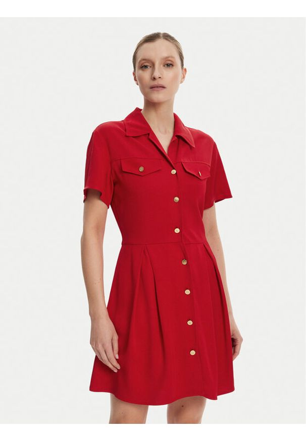TOMMY HILFIGER - Tommy Hilfiger Sukienka koszulowa WW0WW45819 Czerwony Regular Fit. Kolor: czerwony. Materiał: wiskoza. Typ sukienki: koszulowe