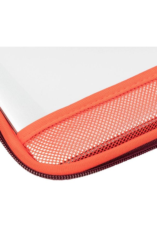 RIVACASE - Etui Rivacase 5223 czerwony. Kolor: czerwony. Materiał: materiał