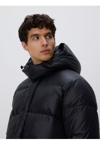 Reserved - Pikowana kurtka z puchem - czarny. Kolor: czarny. Materiał: puch #1