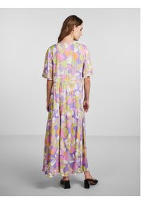 YAS Sukienka 26029365 Fioletowy Regular Fit. Kolor: fioletowy. Materiał: wiskoza #3
