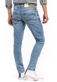 Mustang - MUSTANG OREGON TAPERED MĘSKIE SPODNIE JEANSOWE JEANSY DENIM BLUE 1014040 5000 202. Okazja: na randkę, na co dzień, na spacer. Stan: obniżony. Sezon: lato. Styl: casual, wizytowy, klasyczny, elegancki #8