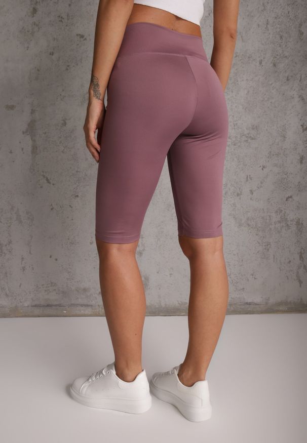 Renee - Fioletowe Szorty Bikery High Waist z Wyszczuplającym Pasem Briarrose. Okazja: na co dzień. Stan: podwyższony. Kolor: fioletowy. Materiał: len. Styl: sportowy, casual