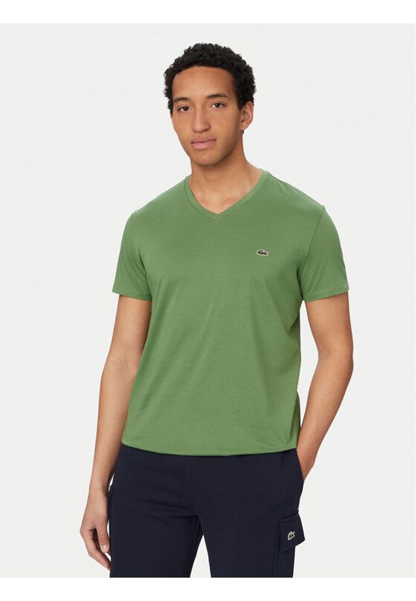 Lacoste T-Shirt TH6710 Zielony Regular Fit. Kolor: zielony. Materiał: bawełna