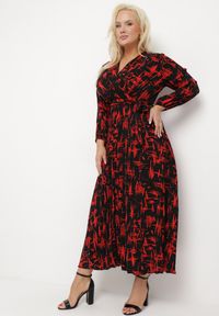 Born2be - Czarno-Czerwona Rozkloszowana Sukienka Maxi z Gumką w Talii i Abstrakcyjnym Wzorem Akallia. Kolor: czarny. Typ sukienki: rozkloszowane. Styl: elegancki. Długość: maxi #1