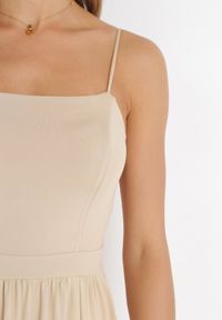 Born2be - Beżowa Sukienka Maxi na Ramiączkach z Rozcięciem na Dole i Kwadratowym Dekoltem Jacklyn. Typ kołnierza: dekolt kwadratowy. Kolor: beżowy. Długość rękawa: na ramiączkach. Sezon: wiosna, lato. Długość: maxi #4