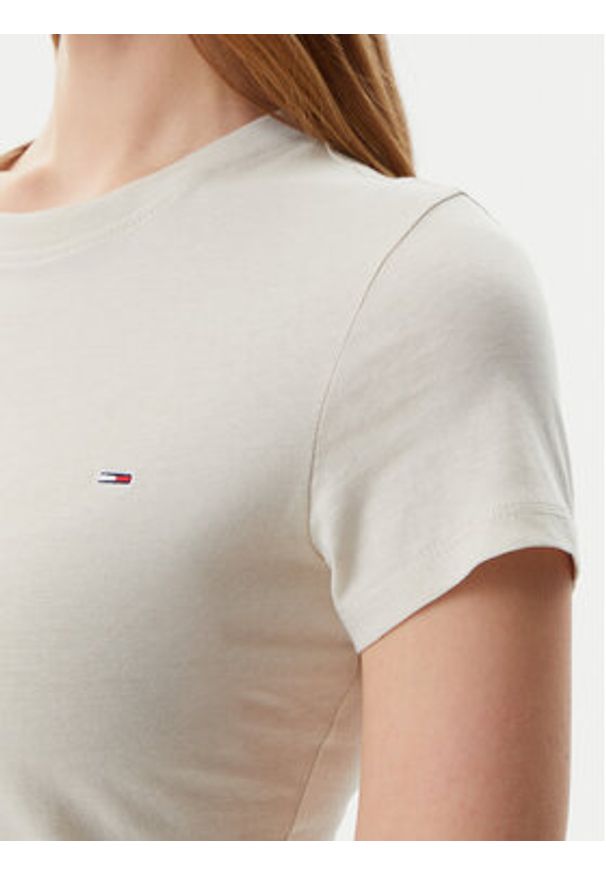 Tommy Jeans T-Shirt DW0DW20459 Beżowy Slim Fit. Kolor: beżowy. Materiał: bawełna