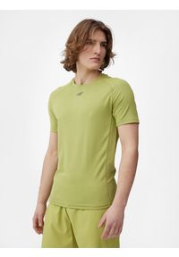 4f - Koszulka do biegania szybkoschnąca męska. Kolor: zielony. Materiał: materiał, dzianina. Sport: fitness