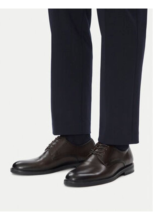 Gino Rossi Półbuty CEO-HS815-2 Brązowy. Kolor: brązowy. Materiał: skóra