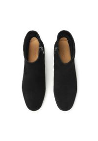 Kazar - Czarne botki damskie. Kolor: czarny. Materiał: zamsz. Wzór: haft. Obcas: na obcasie. Styl: elegancki. Wysokość obcasa: średni #3