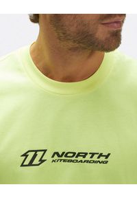 North Sails - NORTH SAILS - Żółty t-shirt z kontrastowym nadrukiem. Kolor: żółty. Materiał: bawełna. Wzór: nadruk