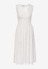 Born2be - Biała Sukienka Midi Bez Rękawów z Plisowanym Dołem Dreana. Kolor: biały. Długość rękawa: bez rękawów. Styl: elegancki. Długość: midi #8