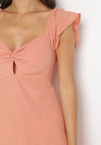 Born2be - Pomarańczowa Bawełniana Mini Sukienka z Wycięciem przy Dekolcie Miauri. Kolor: pomarańczowy. Materiał: bawełna. Długość rękawa: krótki rękaw. Długość: mini #3