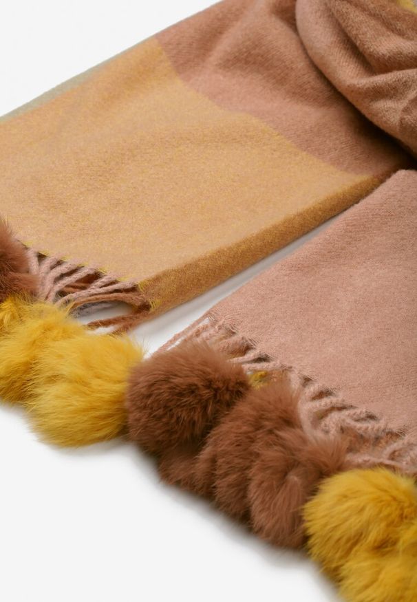 Born2be - Żółty Prostokątny Szalik z Kolorowymi Pomponami Komo. Kolor: żółty. Materiał: bawełna, wiskoza. Wzór: kolorowy