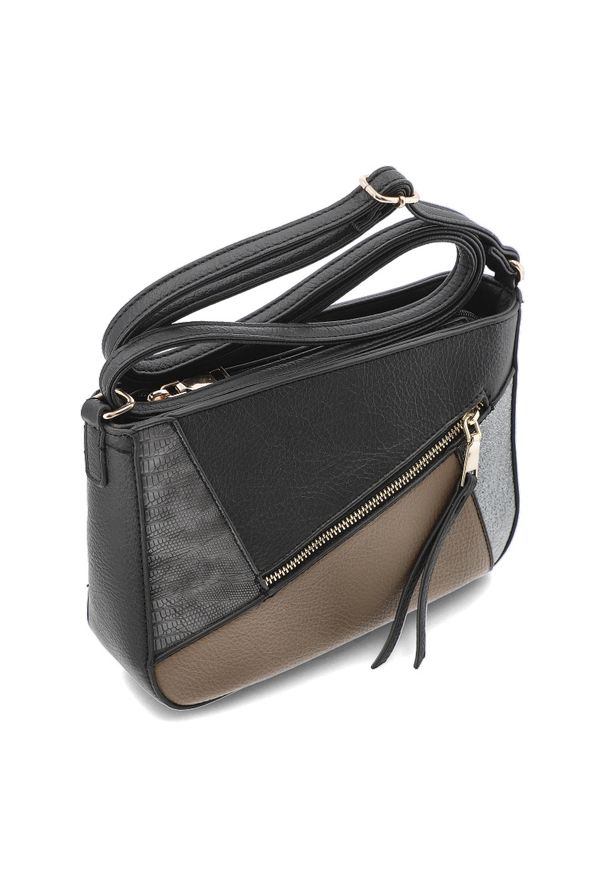 ILF - Czarna Torebka Damska Ilf Klasyczna Listonoszka. Kolor: czarny. Wzór: aplikacja. Materiał: skórzane. Styl: klasyczny