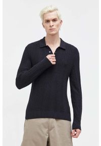 Abercrombie & Fitch sweter męski kolor czarny lekki. Kolor: czarny. Materiał: dzianina. Długość: krótkie. Wzór: gładki #1