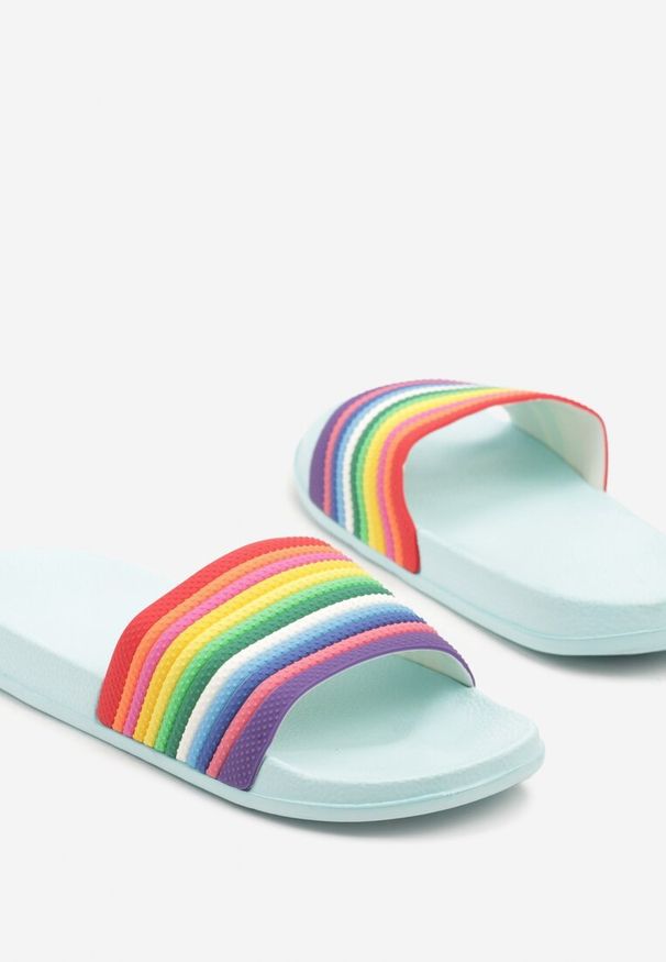 Born2be - Niebieskie Klapki z Motywem Tęczy Adellitte. Okazja: na co dzień. Kolor: niebieski. Sezon: lato, wiosna. Styl: casual