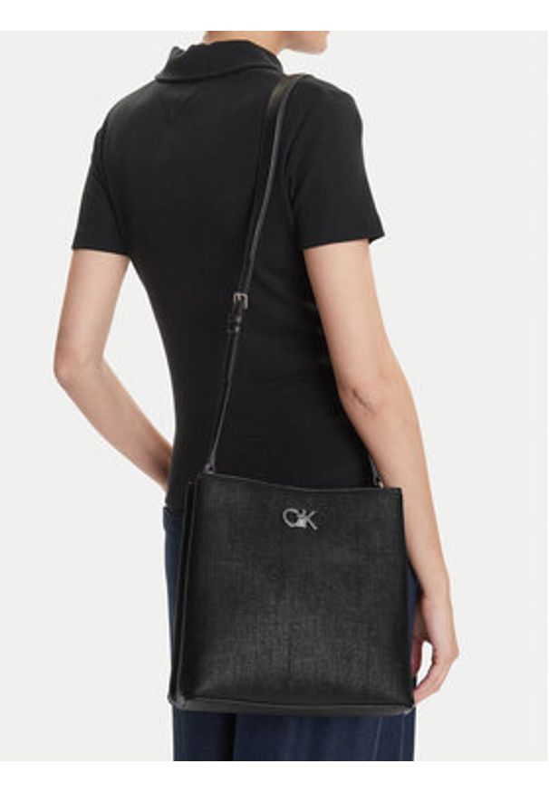 Calvin Klein Torebka Ck Bucket Bag_Tex K60K613179 Czarny. Kolor: czarny. Materiał: skórzane