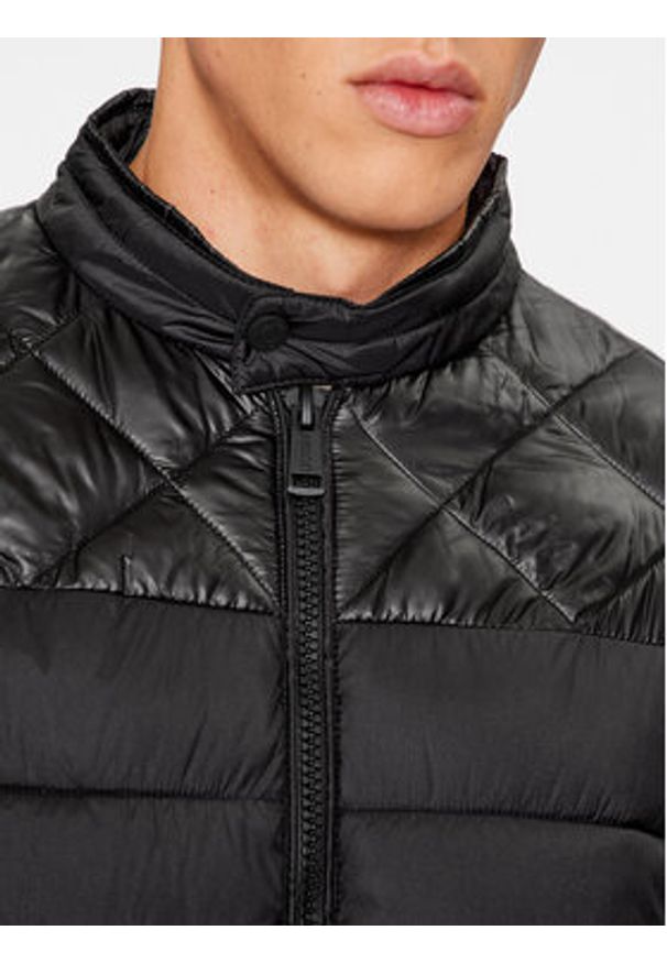 Guess Kurtka przejściowa M3BL12 WF5C2 Czarny Regular Fit. Kolor: czarny. Materiał: syntetyk