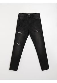 Sinsay - Jeansy slim z dziurami - czarny. Kolor: czarny