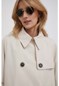 TOMMY HILFIGER - Tommy Hilfiger płaszcz damski kolor beżowy przejściowy dwurzędowy. Kolor: beżowy. Materiał: bawełna. Długość rękawa: raglanowy rękaw #2