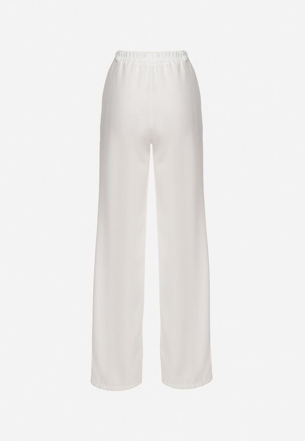 Born2be - Białe Spodnie Garniturowe z Wyższym Stanem i Kieszeniami Zeprra. Okazja: na spotkanie biznesowe. Stan: podwyższony. Kolor: biały. Styl: klasyczny, biznesowy