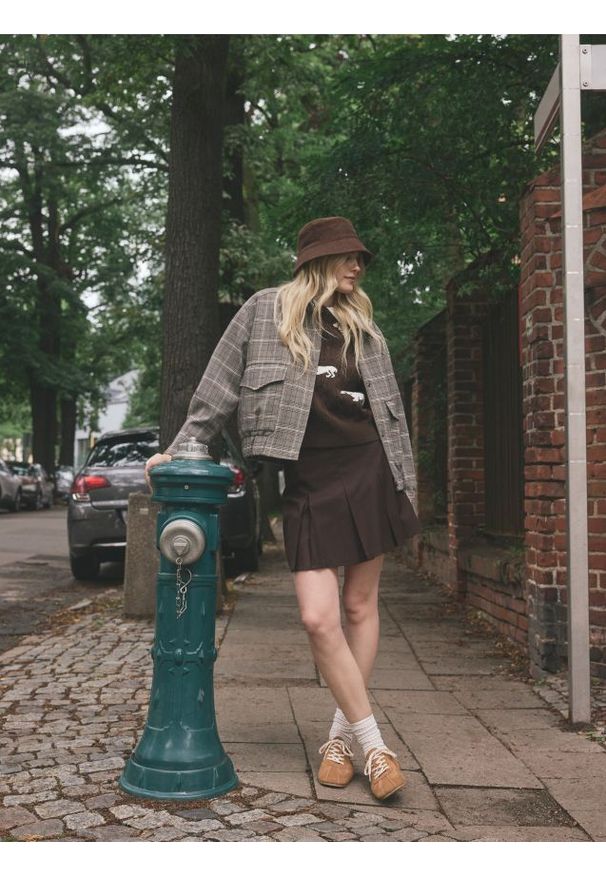 Reserved - Plisowane spódnico-szorty - ciemnobrązowy. Kolor: brązowy. Materiał: tkanina, wiskoza