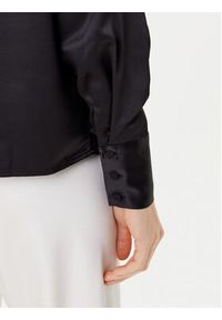 Vero Moda Koszula Merle 10334598 Czarny Regular Fit. Kolor: czarny. Materiał: satyna, syntetyk #4