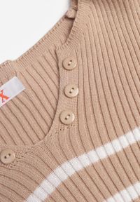 Renee - Beżowa Bluzka z Bawełną z Motywem Pasków i Guzikami Serisse. Okazja: na co dzień, na spotkanie biznesowe, do pracy. Kolor: beżowy. Materiał: bawełna. Wzór: paski. Styl: casual, biznesowy #8