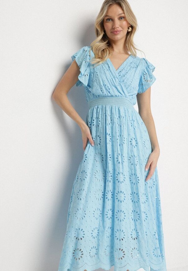 Born2be - Niebieska Ażurowa Sukienka z Kopertowym Dekoltem i Bufiastymi Rękawami Ldivane. Okazja: na co dzień, na imprezę. Kolor: niebieski. Wzór: ażurowy. Sezon: lato. Typ sukienki: kopertowe. Styl: casual