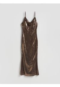 Reserved - Błyszcząca sukienka maxi - brązowy. Kolor: brązowy. Materiał: dzianina. Typ sukienki: proste. Długość: maxi #1