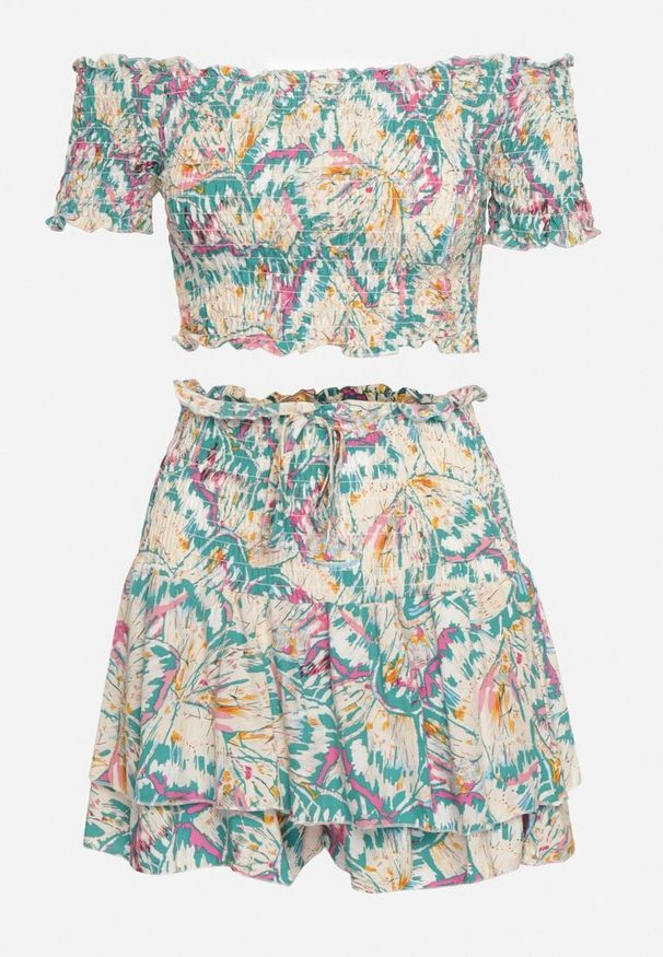 Born2be - Zielony Komplet Bawełniany Bluzka Typu Hiszpanka Szorty z Wysokim Stanem i Falbanką Testasha. Kolor: zielony. Materiał: bawełna