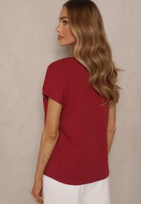 Renee - Bordowy T-shirt z Bawełny z Dekoltem w Serek Linithiela. Okazja: na co dzień. Typ kołnierza: dekolt w serek. Kolor: czerwony. Materiał: bawełna. Styl: casual #3