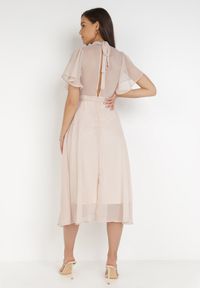 Born2be - Beżowa Sukienka o Rozkloszowanym Kroju z Wiązaniem Acsophia. Kolor: beżowy. Materiał: tkanina, materiał. Długość rękawa: krótki rękaw. Styl: wizytowy, elegancki. Długość: midi #5