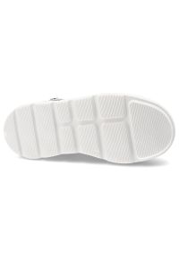 Klapki damskie S.Barski, ze skóry naturalnej licowej ażurowa cholewka platforma sznurowane styl casual, białe, LR61-7088. Okazja: na co dzień. Kolor: biały. Materiał: skóra. Wzór: ażurowy. Sezon: lato. Obcas: na platformie. Styl: casual #6