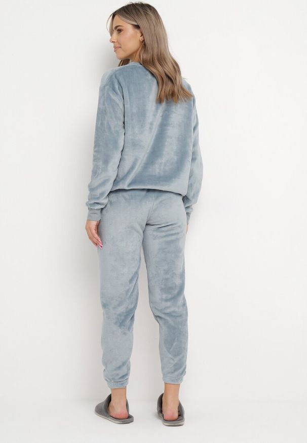 Born2be - Niebieski Dzianinowy Komplet Piżamowy z Bluzą i Spodniami Jogger Javva. Kolor: niebieski. Materiał: dzianina