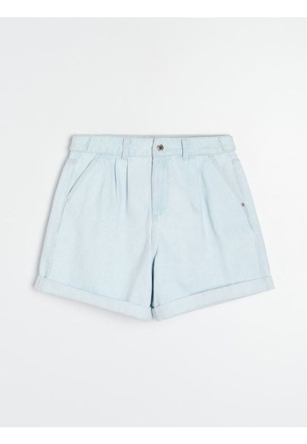 Sinsay - Szorty jeansowe bermudy high waist z zakładkami - niebieski. Stan: podwyższony. Kolor: niebieski. Materiał: jeans