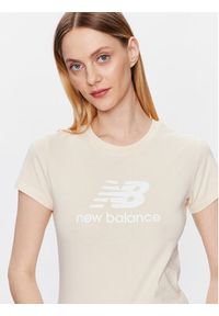 New Balance T-Shirt Essentials Stacked Logo WT31546 Beżowy Athletic Fit. Kolor: beżowy. Materiał: bawełna #5