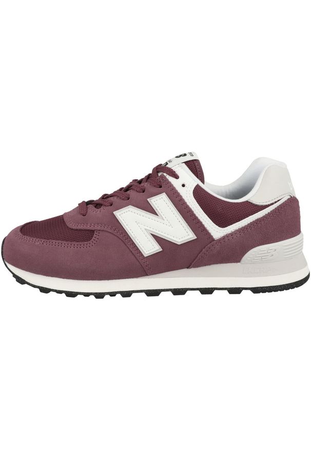 Buty do chodzenia New Balance 574. Zapięcie: sznurówki. Kolor: czerwony. Materiał: materiał. Szerokość cholewki: normalna. Model: New Balance 574. Sport: turystyka piesza