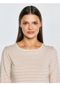 Big-Star - Bluzka damska w paski kremowa Vensa 103. Okazja: na co dzień. Kolor: kremowy. Materiał: materiał, dzianina, jeans. Długość rękawa: długi rękaw. Długość: długie. Wzór: paski. Styl: casual, elegancki #5