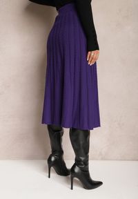 Renee - Ciemnofioletowa Dzianinowa Spódnica Trapezowa Midi Arion. Kolor: fioletowy. Materiał: dzianina. Styl: elegancki #3