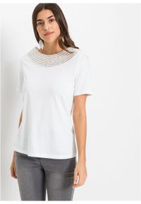 Shirt z ozdobnym dekoltem bonprix biały. Kolor: biały. Materiał: koronka. Długość rękawa: krótki rękaw. Długość: krótkie #2