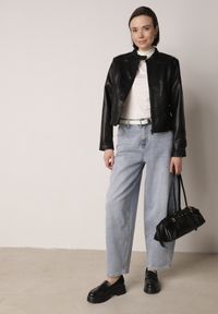 Born2be - Czarna Kurtka Ramoneska o Taliowanym Kroju ze Stójką Fezinia. Okazja: na co dzień. Typ kołnierza: kołnierzyk stójkowy. Kolor: czarny. Materiał: poliester, jeans. Styl: casual, elegancki #6