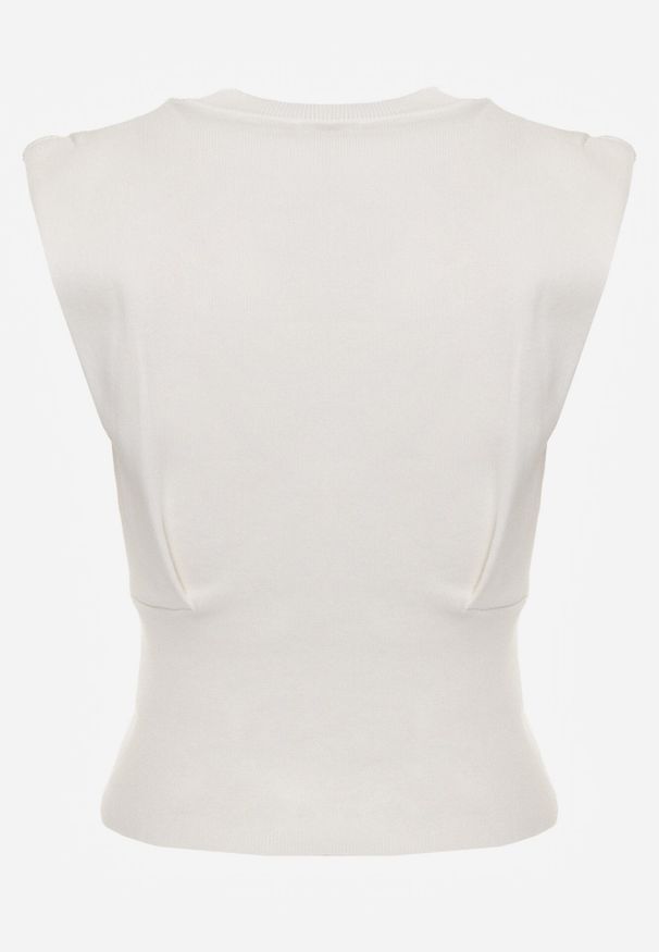 Born2be - Biały Top Bez Rękawów z Wiskozą z Łańcuszkiem i Usztywnianymi Ramionami Shylisa. Okazja: do pracy, na co dzień. Kolor: biały. Materiał: wiskoza. Długość rękawa: bez rękawów. Długość: długie. Wzór: aplikacja. Styl: casual