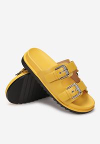 Renee - Żółte Klapki Agarike. Nosek buta: okrągły. Kolor: żółty. Wzór: gładki. Sezon: lato #4