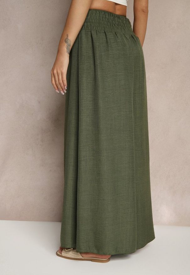 Renee - Ciemnozielone Szerokie Spodnie High Waist z Szeroką Gumą w Pasie Korissele. Okazja: na co dzień. Stan: podwyższony. Kolor: zielony. Materiał: guma. Wzór: aplikacja. Styl: elegancki, casual