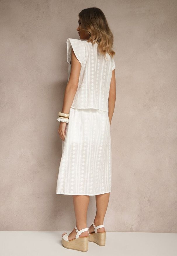 Renee - Biały Bawełniany Komplet Ozdobiony Haftem Koszula z Krótkim Rękawem i Spódnica Efrurina. Kolor: biały. Materiał: bawełna. Wzór: aplikacja, haft