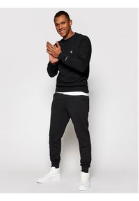 Calvin Klein Jeans Bluza Embroidered Logo J30J314536 Czarny Regular Fit. Kolor: czarny. Materiał: bawełna #4